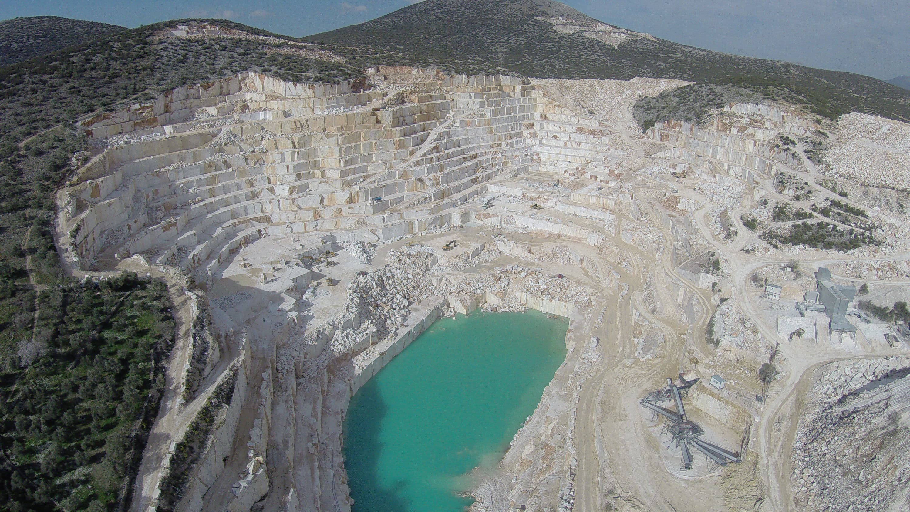 factory.slide.yataganLake